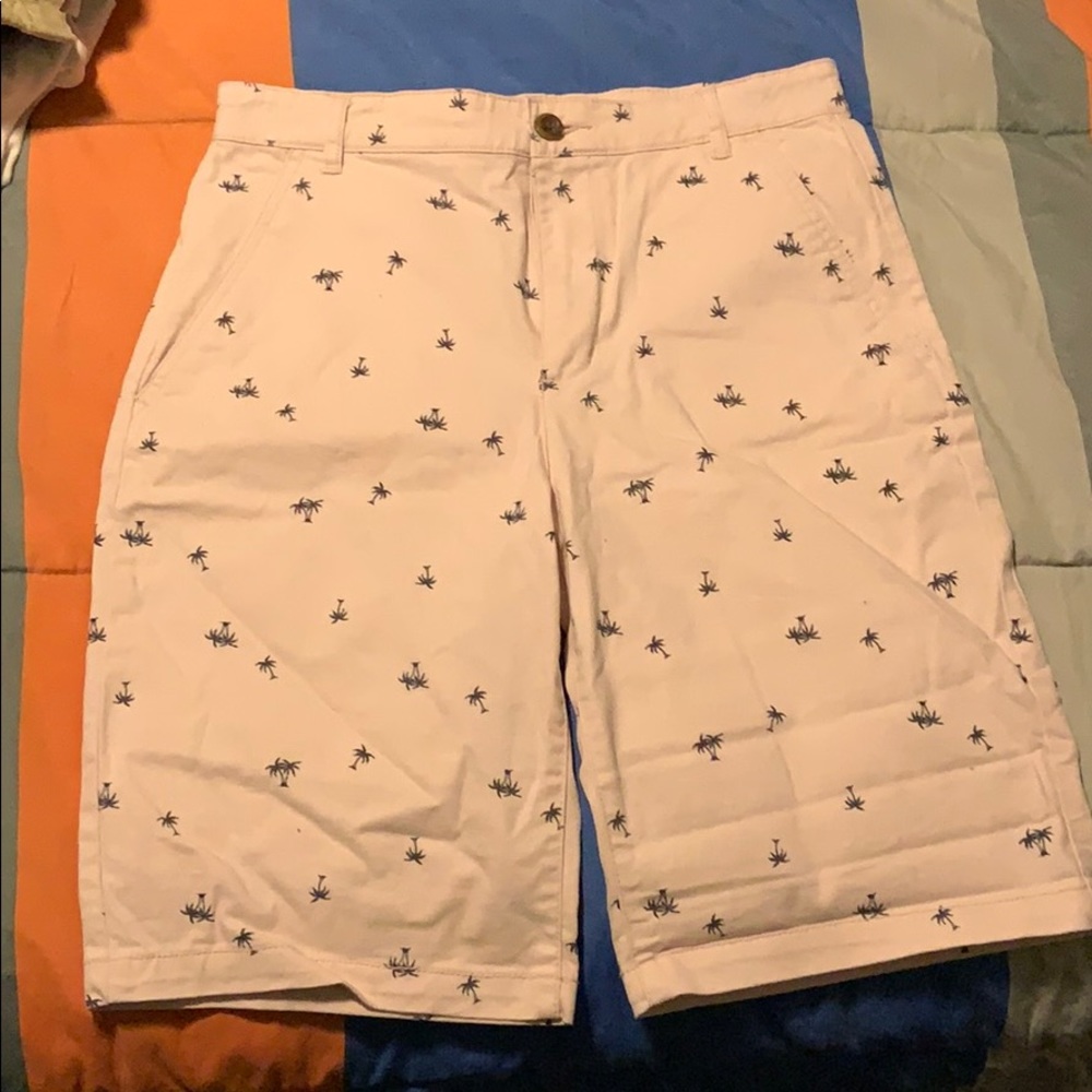PINK PALM TREE PATTERNED SHORTS